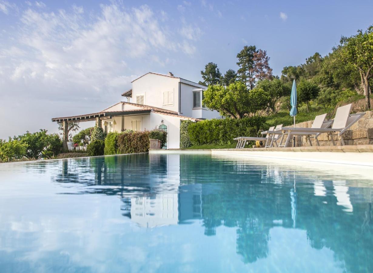 Villa Laura Capo dʼOrlando Exterior foto